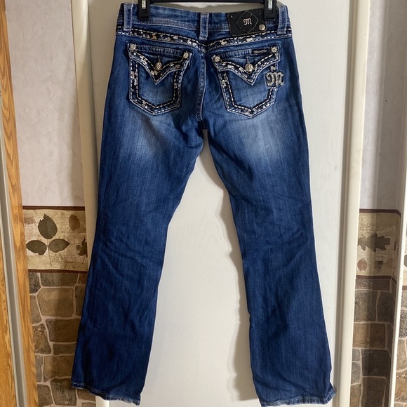 Miss Me Jean​​ - Picture 6 of 10